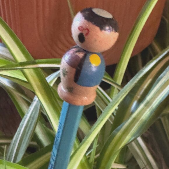 Omega Pencil with Kokeshi Topper, Japanese Folk Art, Vintage Circa 1950s - Picture 3 of 16